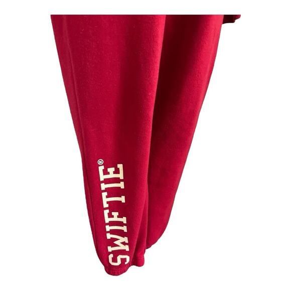 Taylor Swift Swiftie Red Sweatsuit Womens Sm Crewneck & Jogger Loungewear READ - Picture 4 of 14